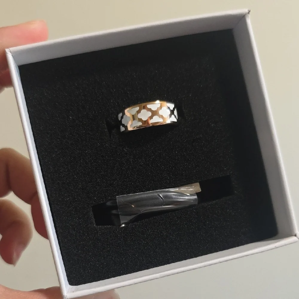 Elegant Smart Heart Ring - Rose Gold